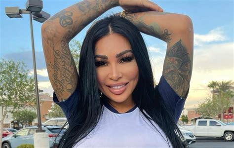 brittanya razavi lesbian porn|Brittanya Porn